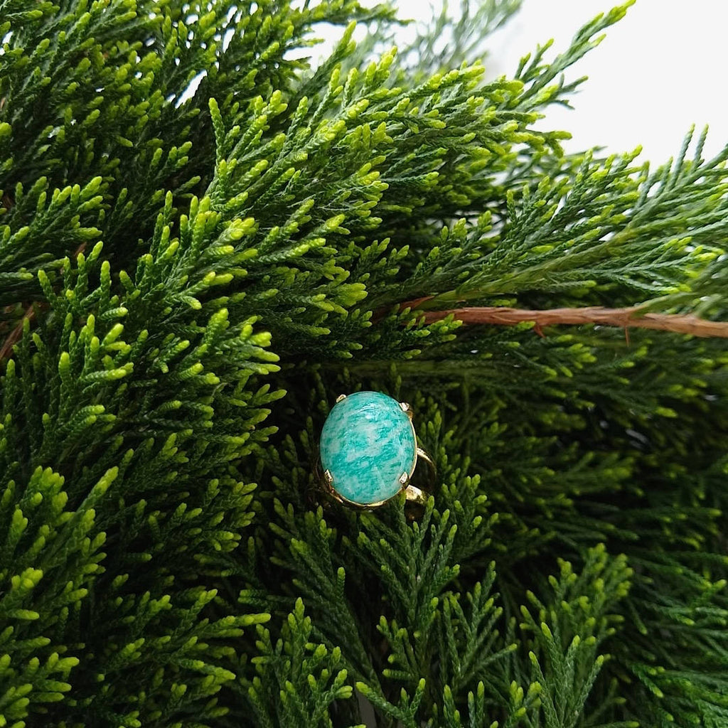 oval shaped green with white speckles amazonite adjustable cocktail ring