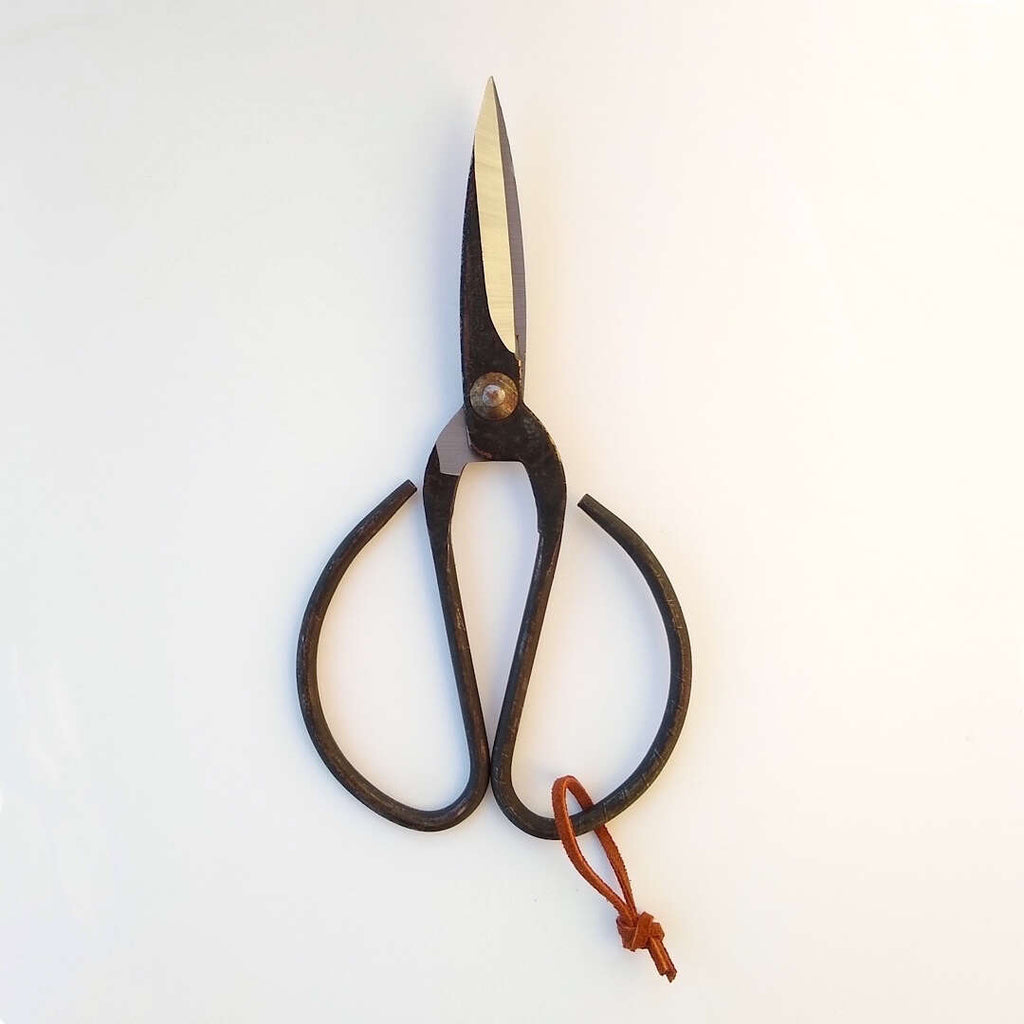 vintage style farmhouse scissors with butterfly handle