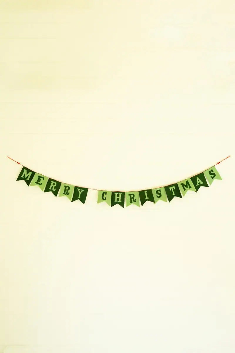 alternating light and dark green christmas garland