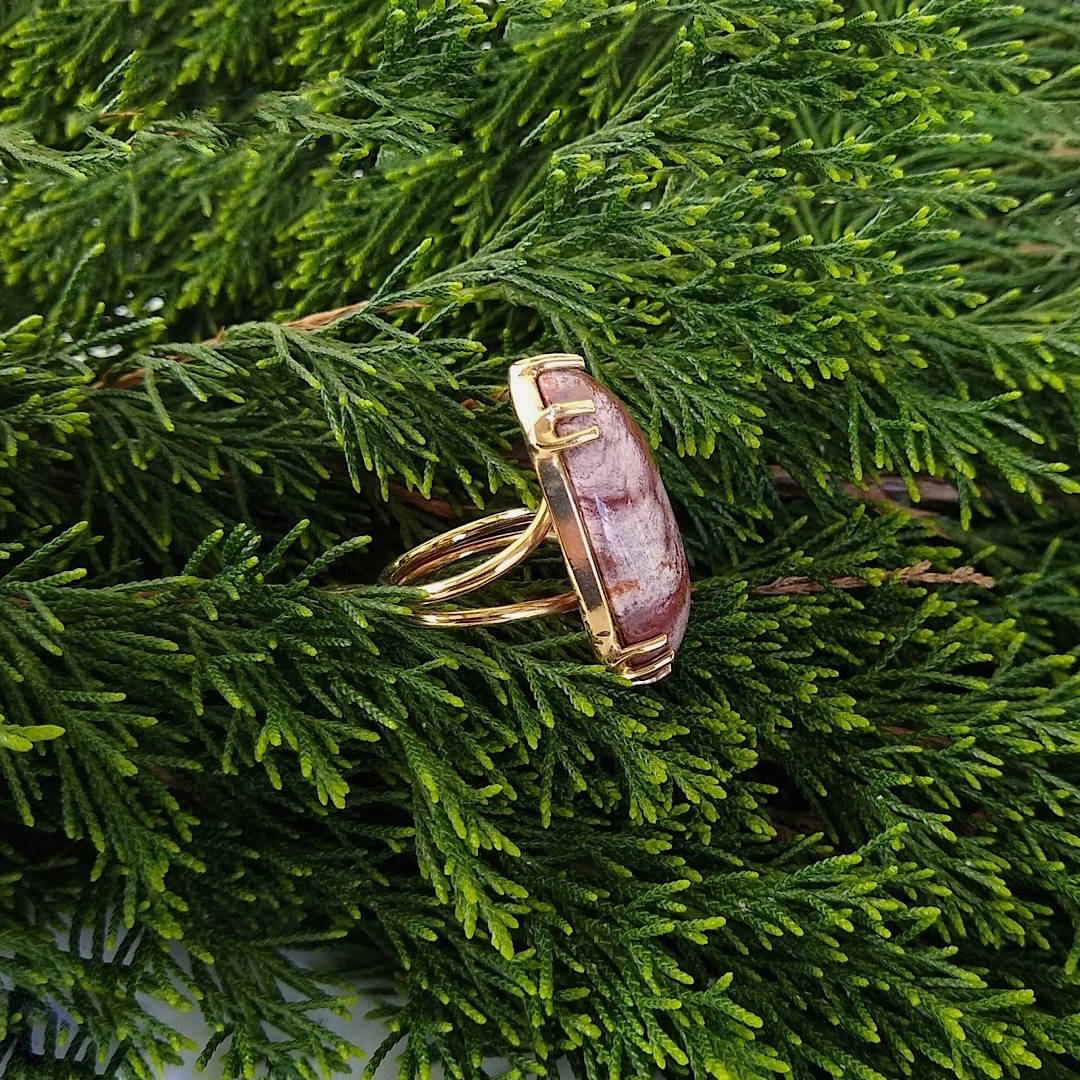 side view of oval zebra Jasper cocktail ring