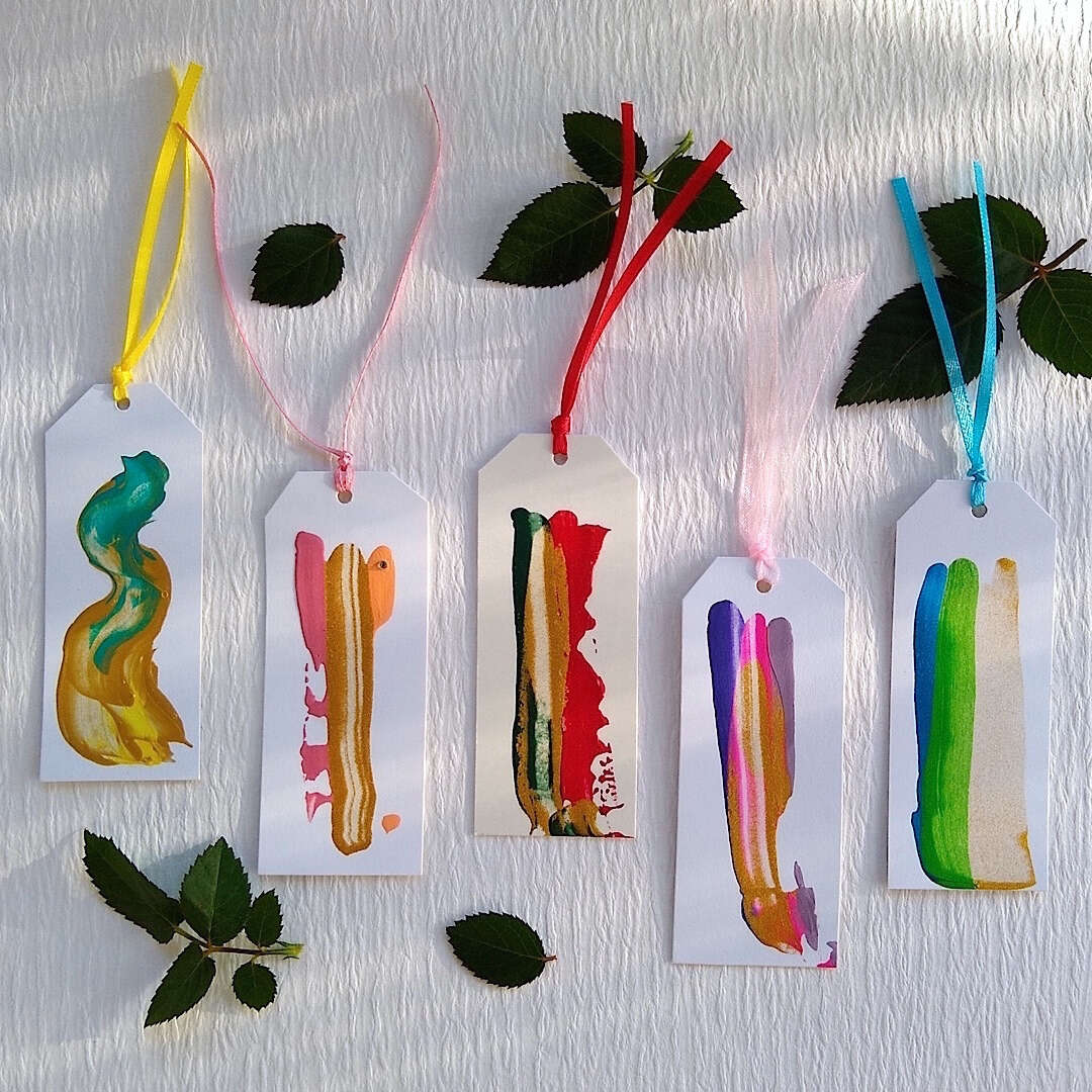 first 5 of 10 gift tags close-up